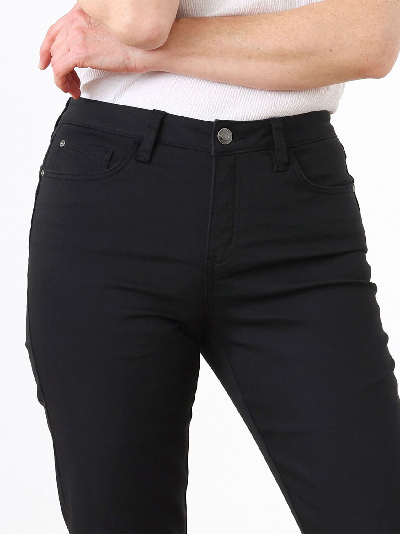Low-Impact Twill Slimming Ankle Jean, Cleo