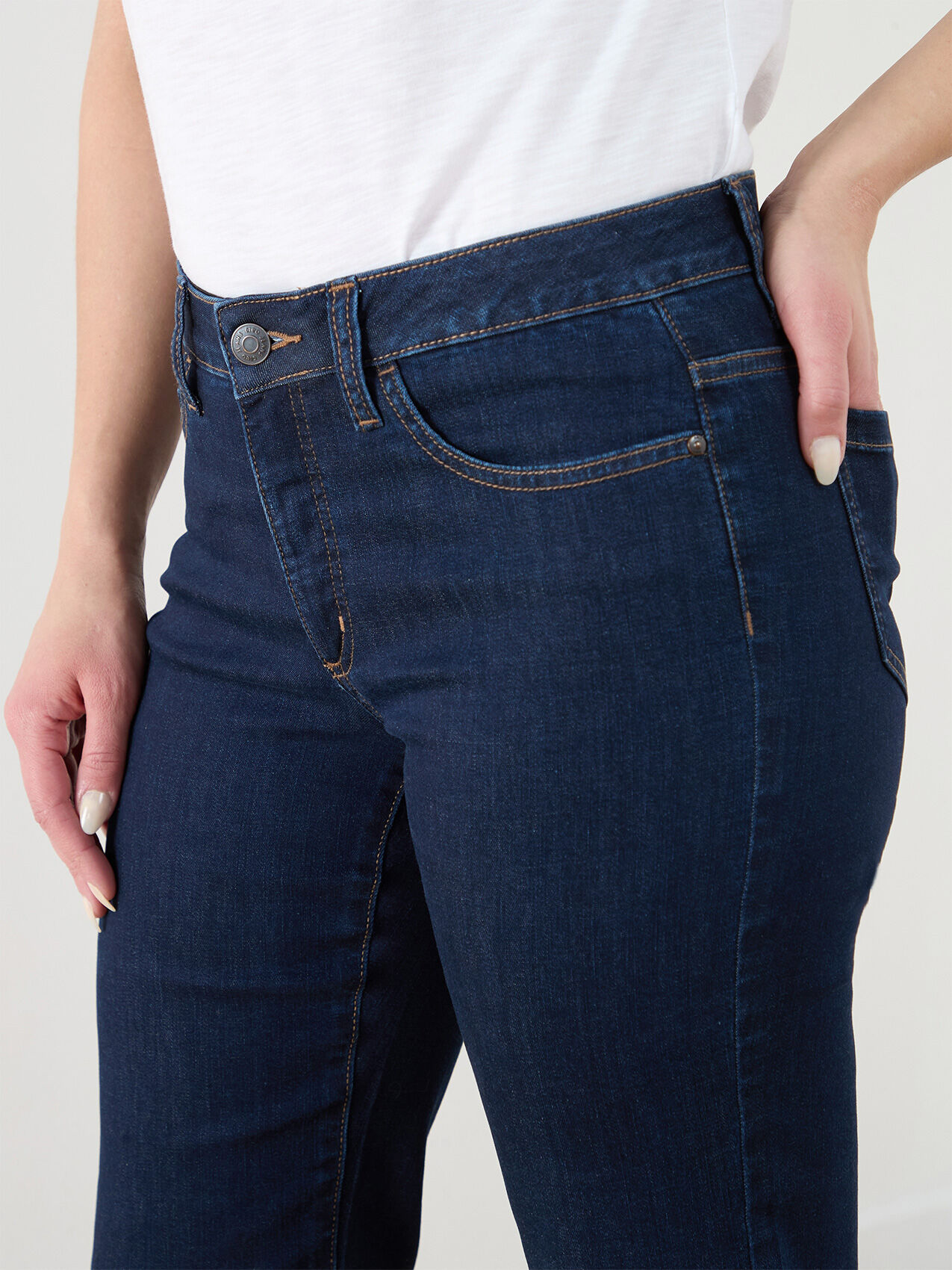 Olivia Straight Ankle Jeans with Raw Hem
