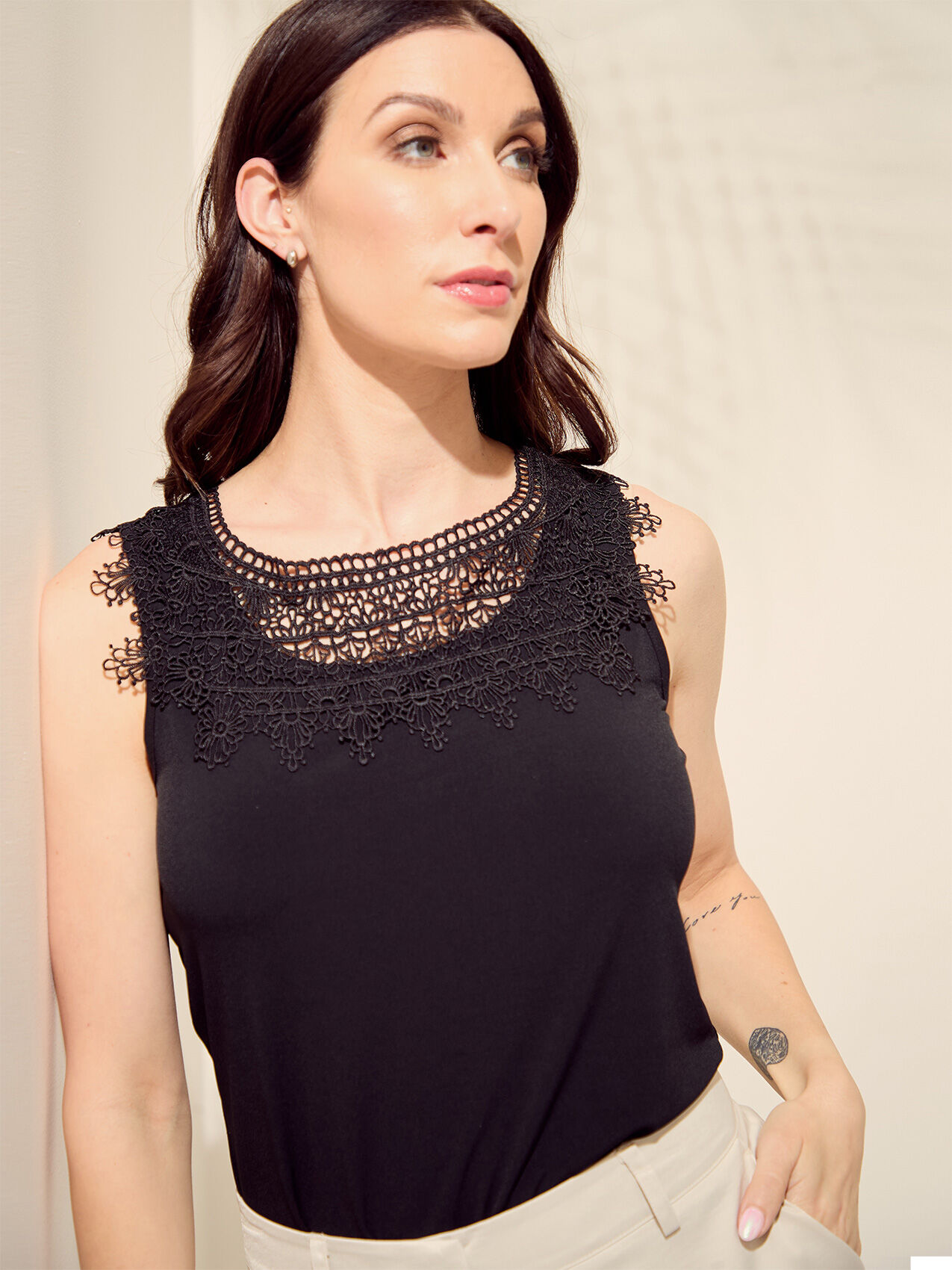 Sleeveless Lace Detail Relaxed Fit Top