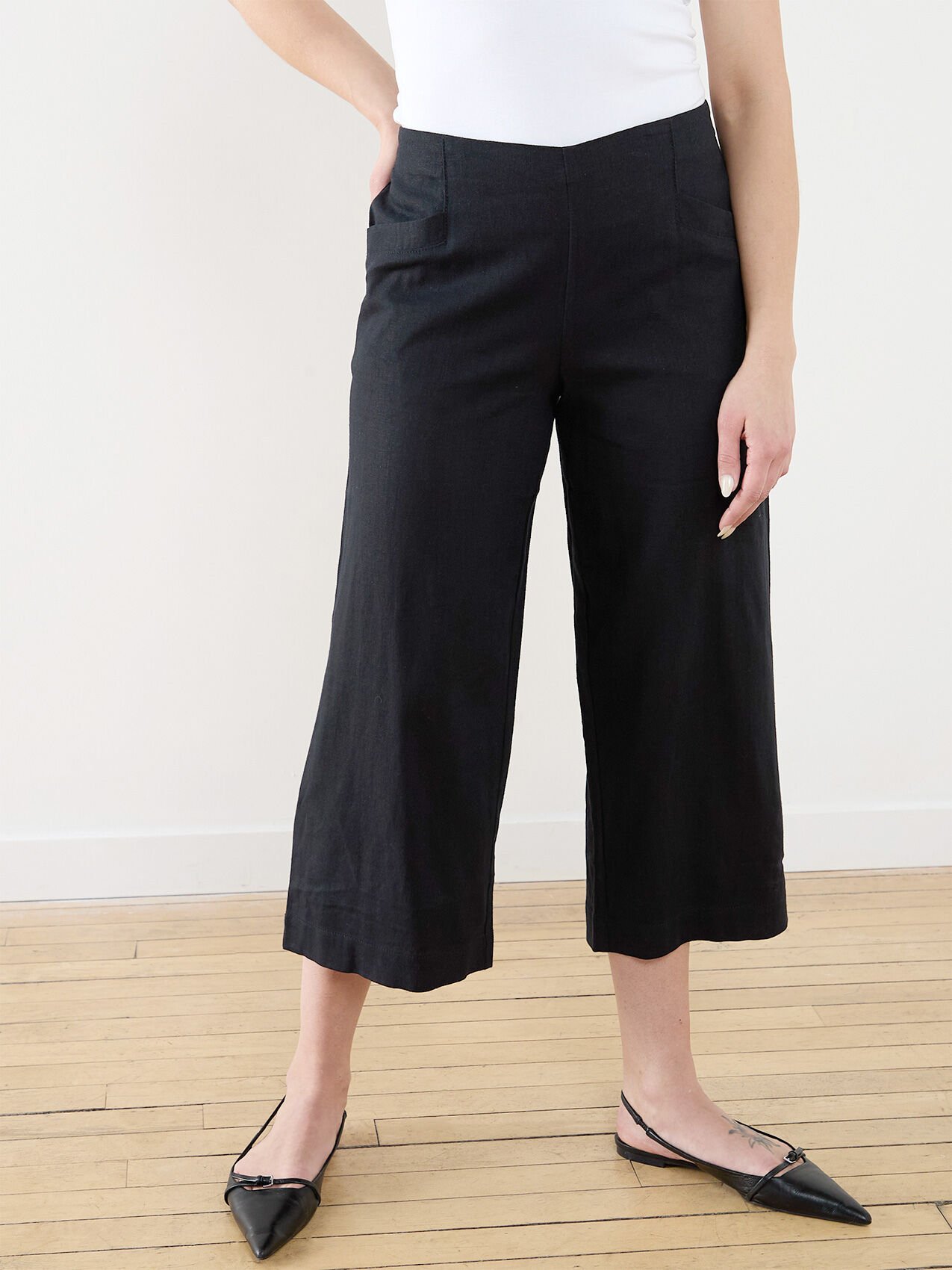 Tonia Wide-Leg Linen Crop Pant