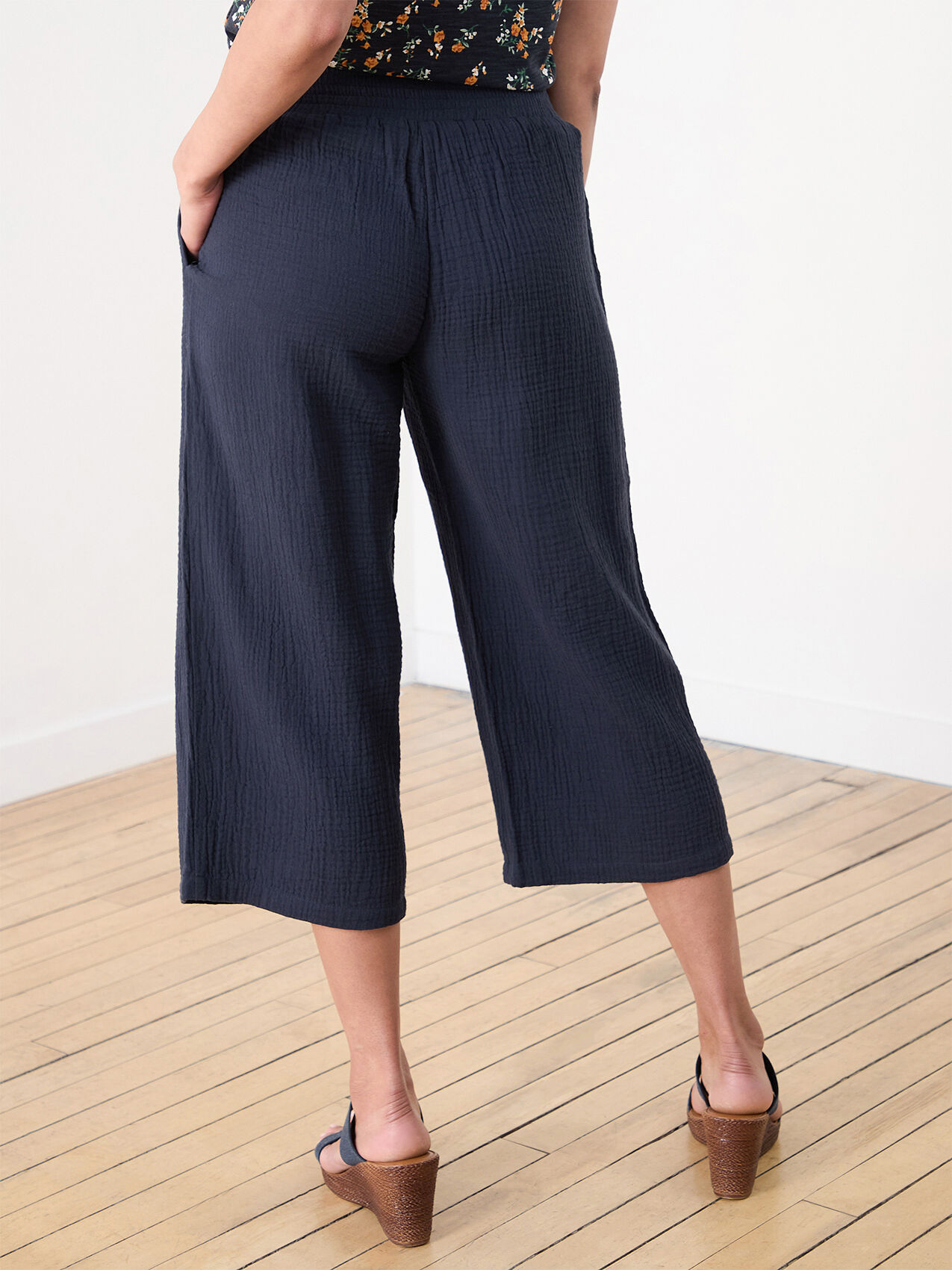 Cropped Pull On Crinkle Pants