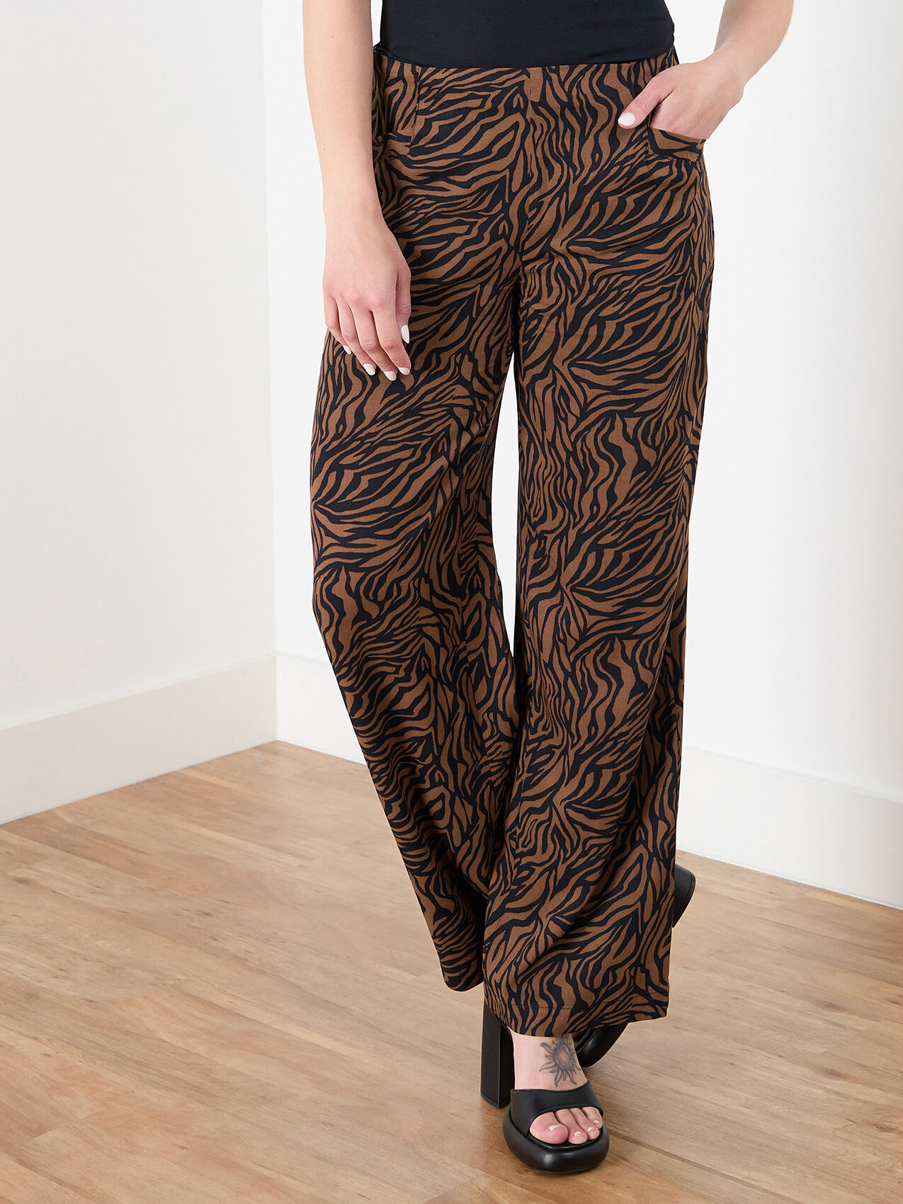 Tonia Viscose Full-Length Wide-Leg Pant