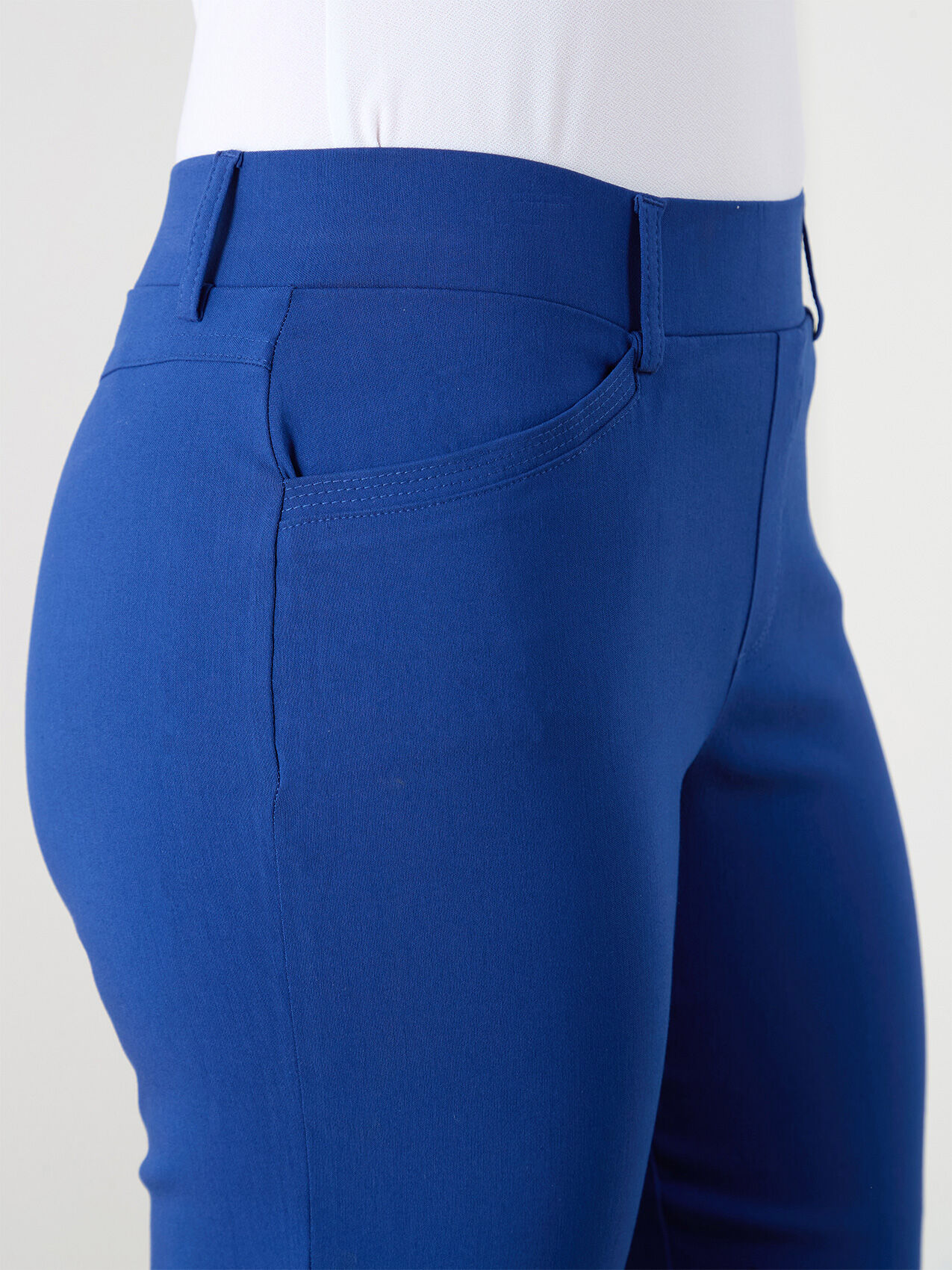 Emily Slim Microtwill Capri