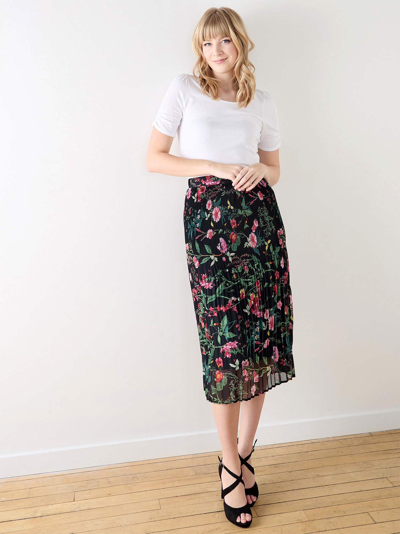 Cosmo Slip Skirt Black Floral – The Mimi Boutique