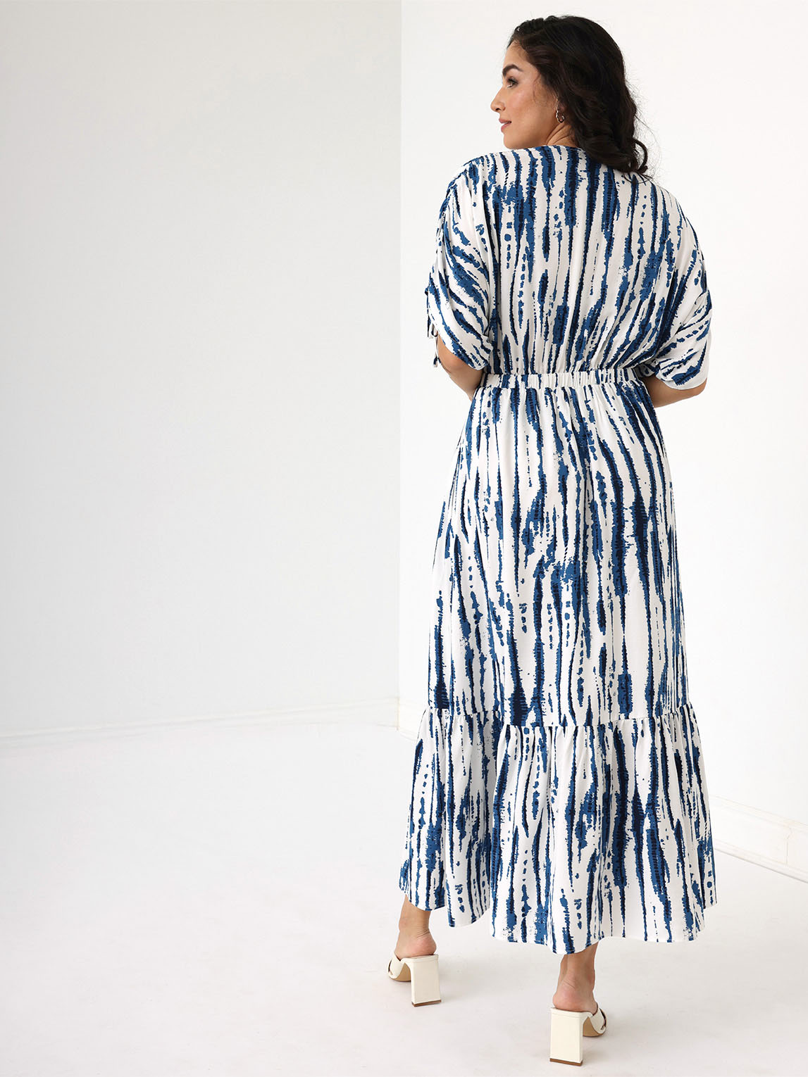 Plus Coconut Tree Print Belted Maxi Dress